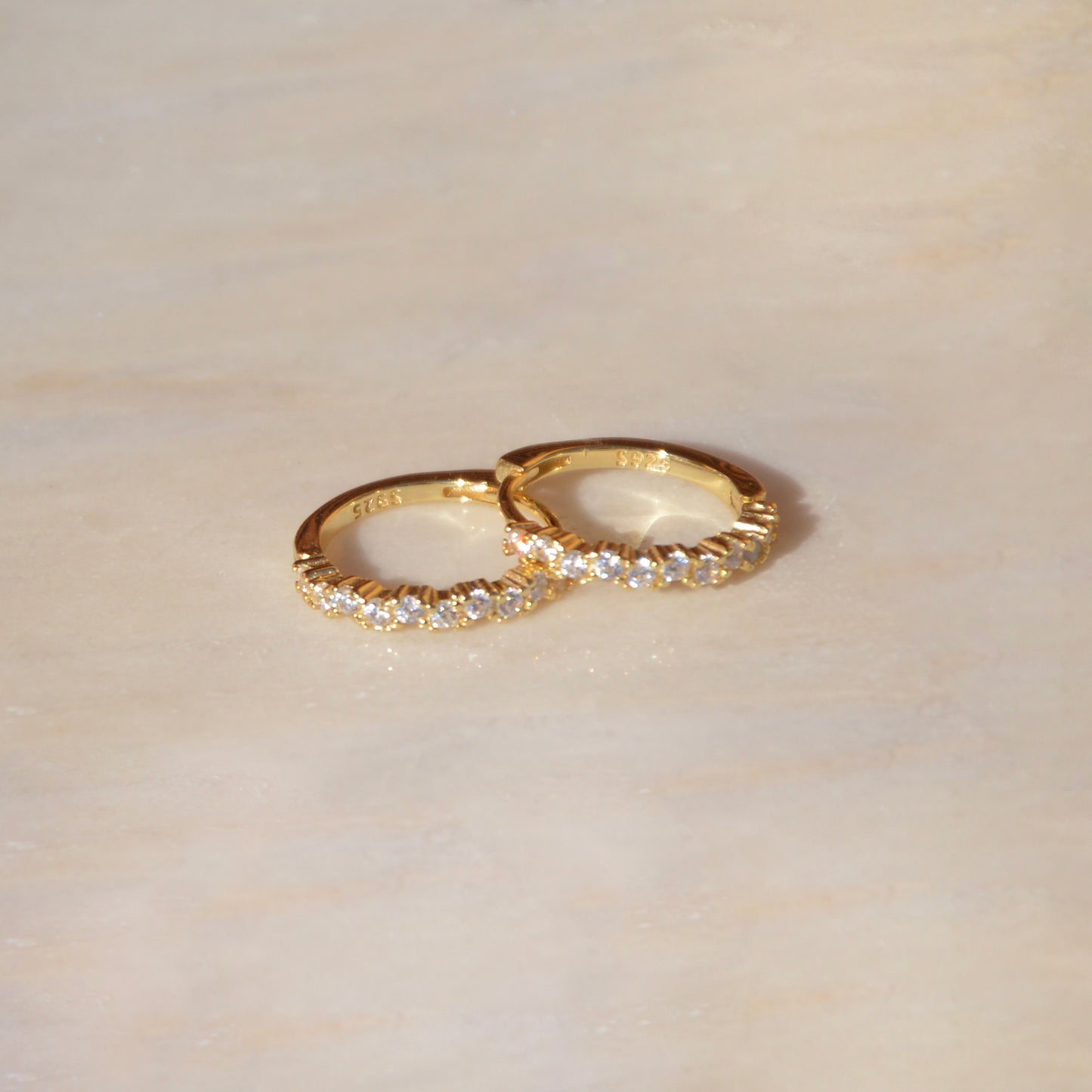 ORECCHINI HOOPS IN ORO E ZIRCONI MILEY