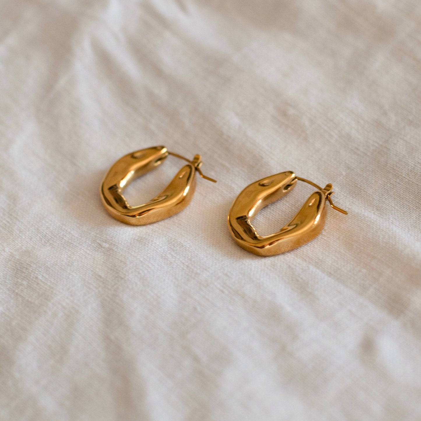 ORECCHINI HOOPS IN ORO DYANA