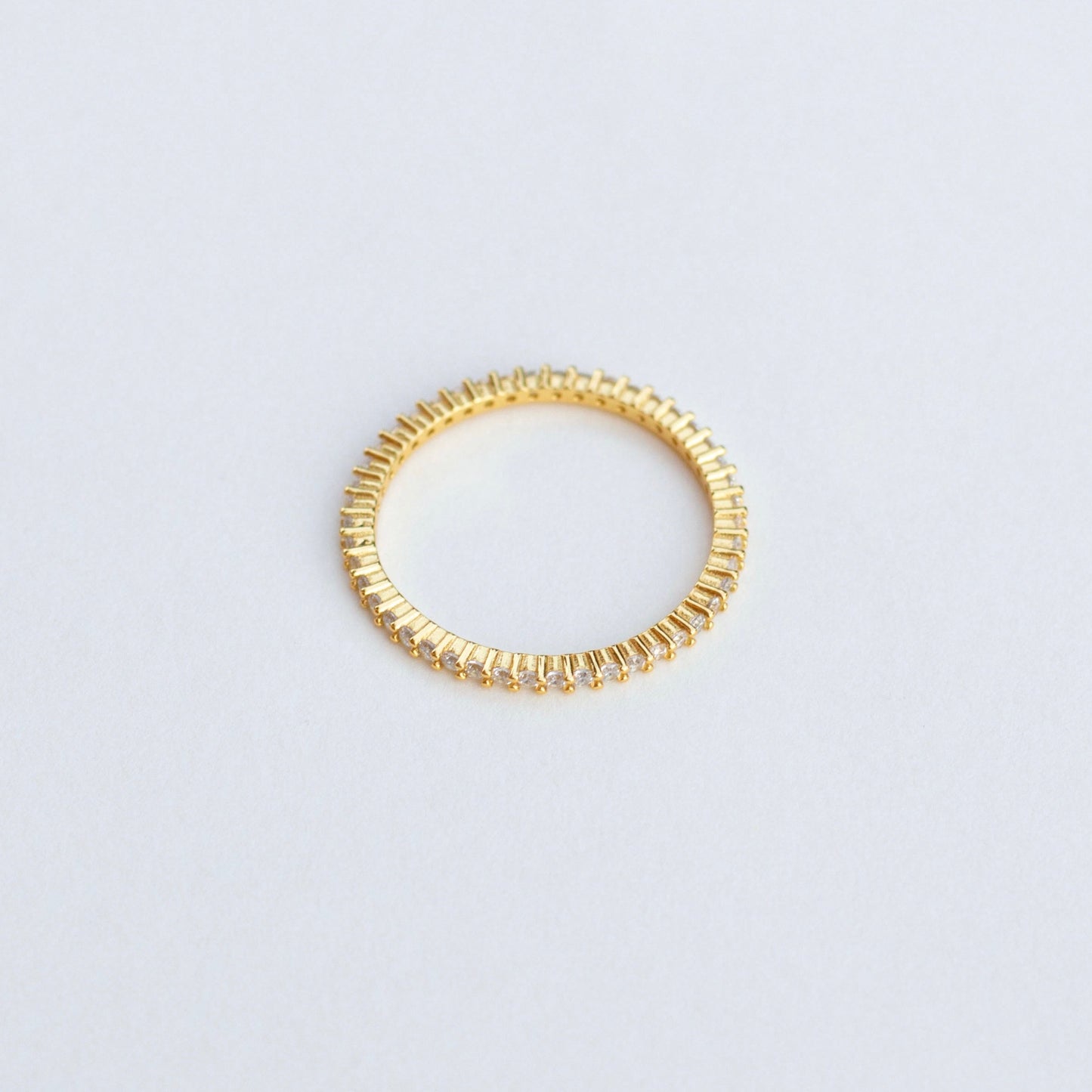 ANELLO IN ORO E ZIRCONI ZUMA
